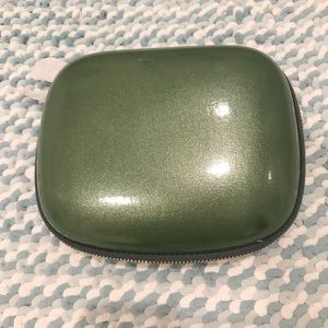 La Mer Hard Cover Cosmetic Bag Brand New